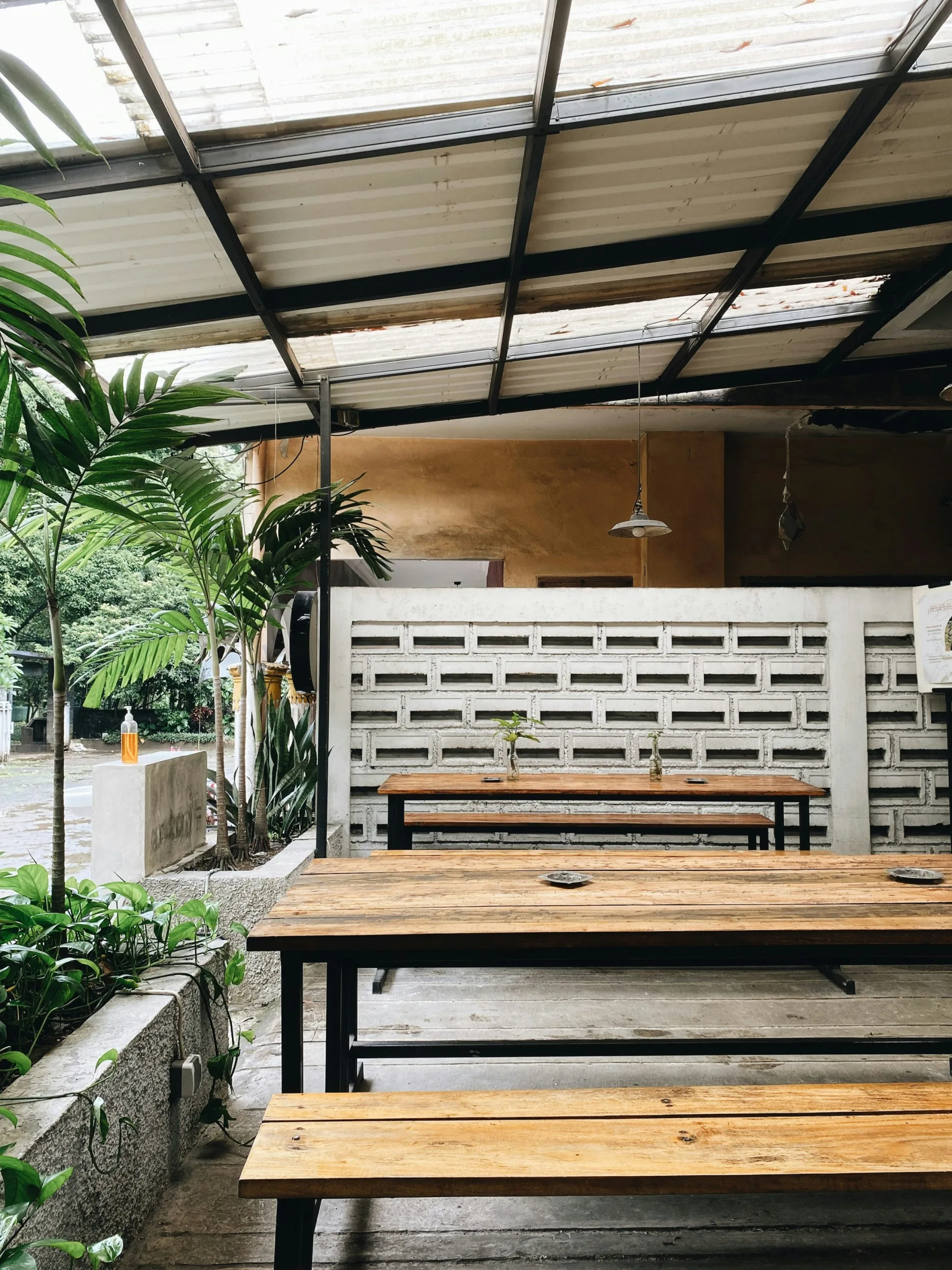 How One New Believer Learned to Share the Gospel with His Family